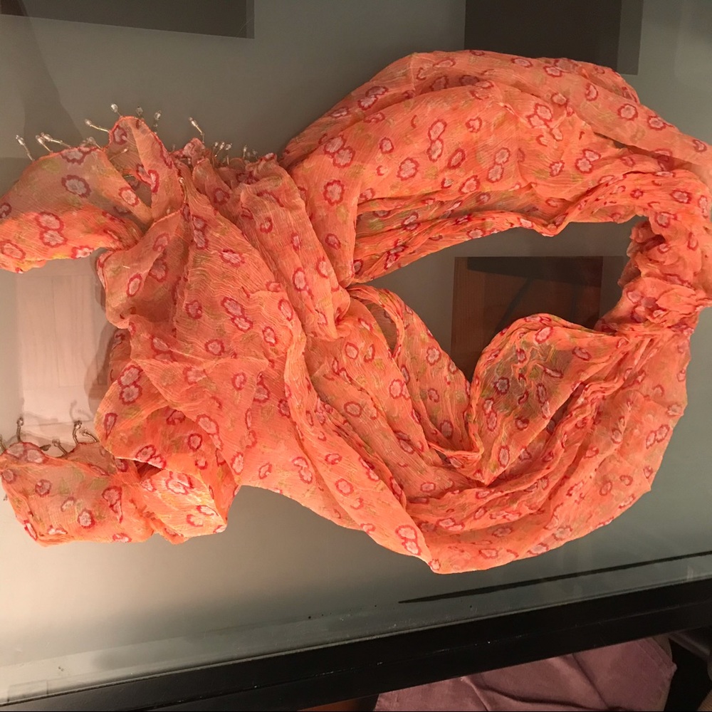 Long scarf with bead detail